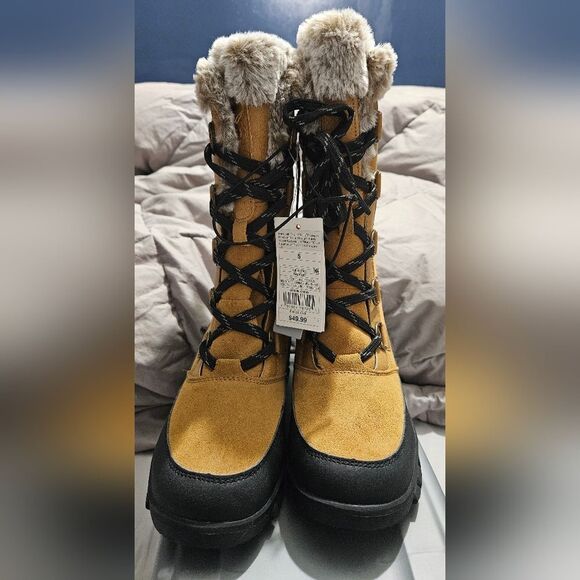 Shoes - All In Motion Women's Tan and Black Winter Boots 5